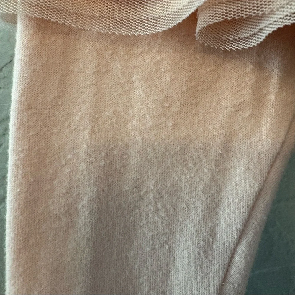 Baby gap light pink leggings with rosette tutu skirt size 0-3 months